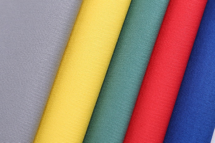 Mẫu vải polyester được dệt với nhiều màu sắc đẹp